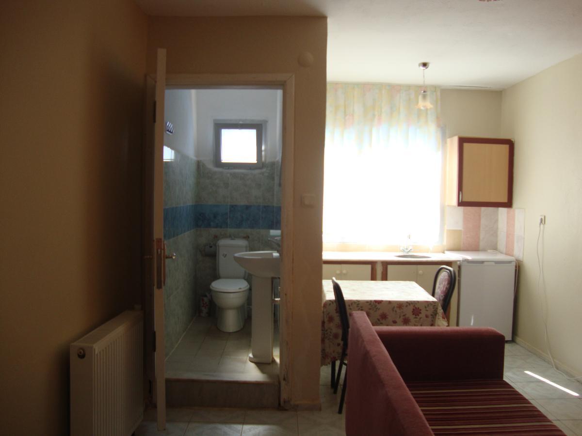 Degerli Motel Seferihisar Habitación foto