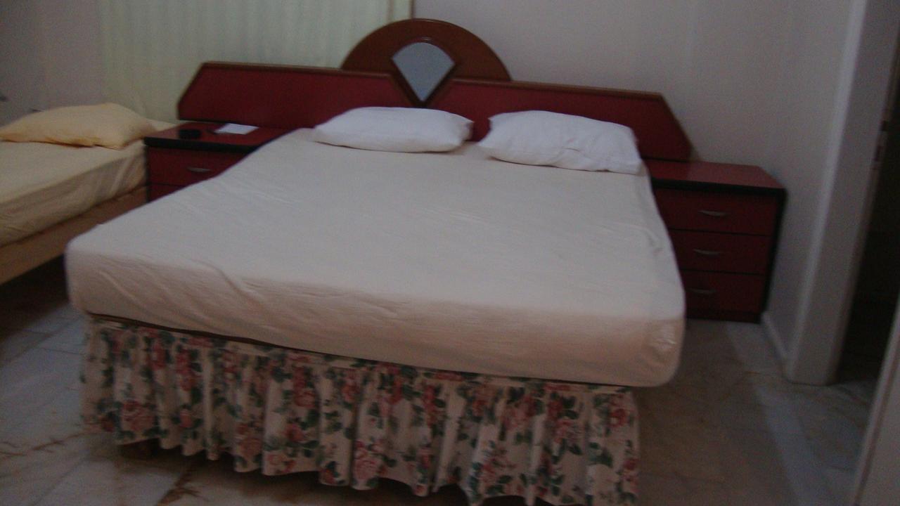 Degerli Motel Seferihisar Habitación foto